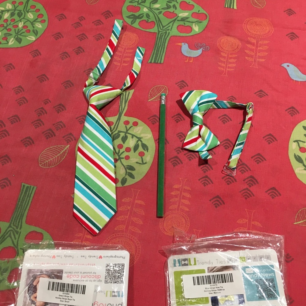 Holiday tie/bow tie set.  Toddler size
